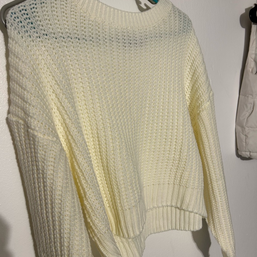 Amazon Essentials Women's Light Yellow Sweater